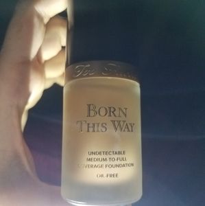 Too Faced Born This Way Foundation
